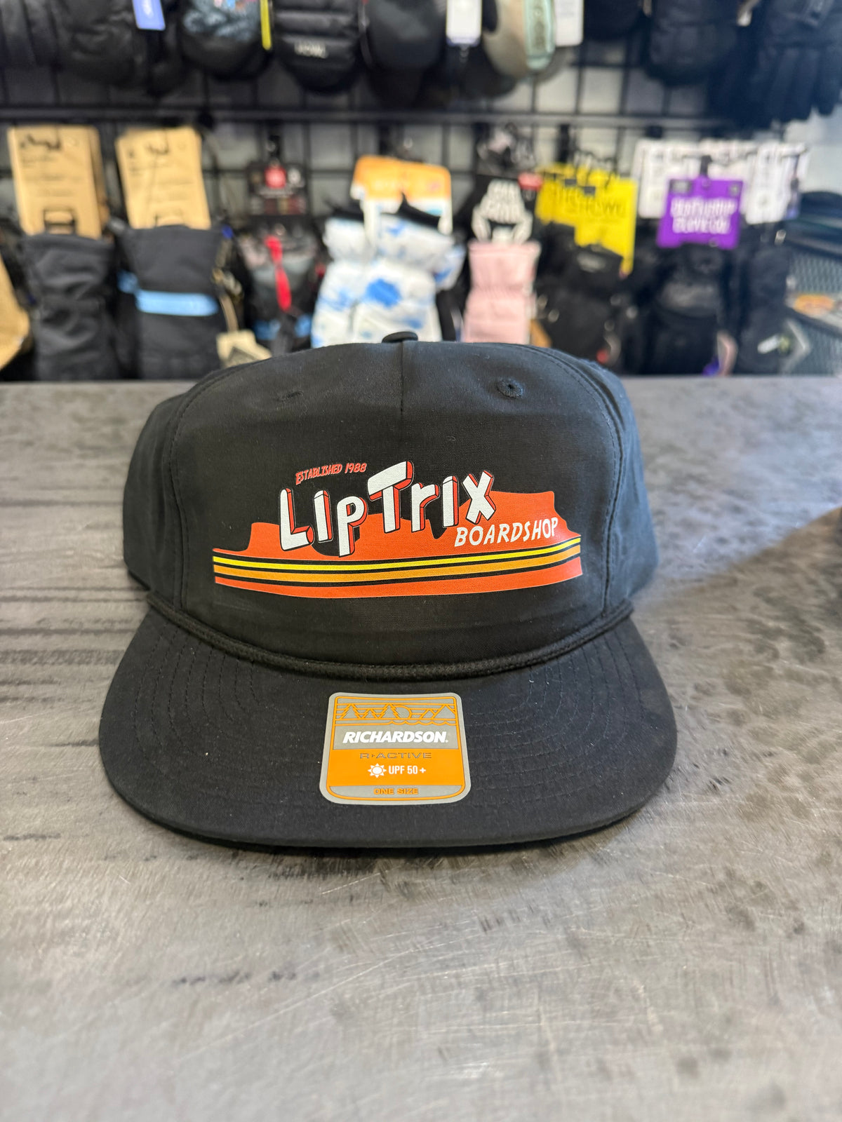 Lip Trix Boardshop: Red Mountains Richardson Hat