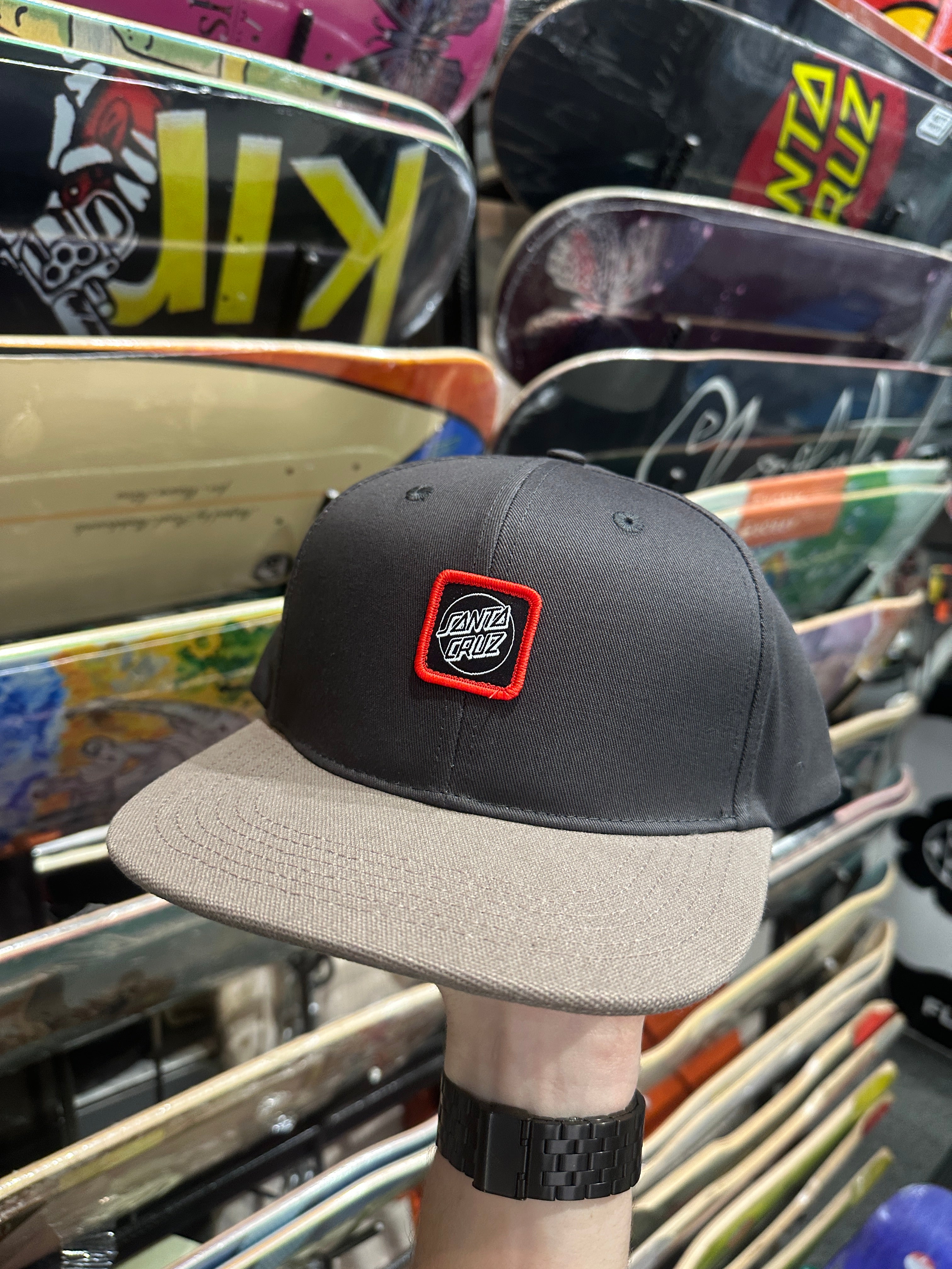 Santa Cruz: Label Snapback Hat